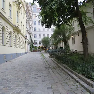 Spittelberg Schrankgasse , Вена Австрия