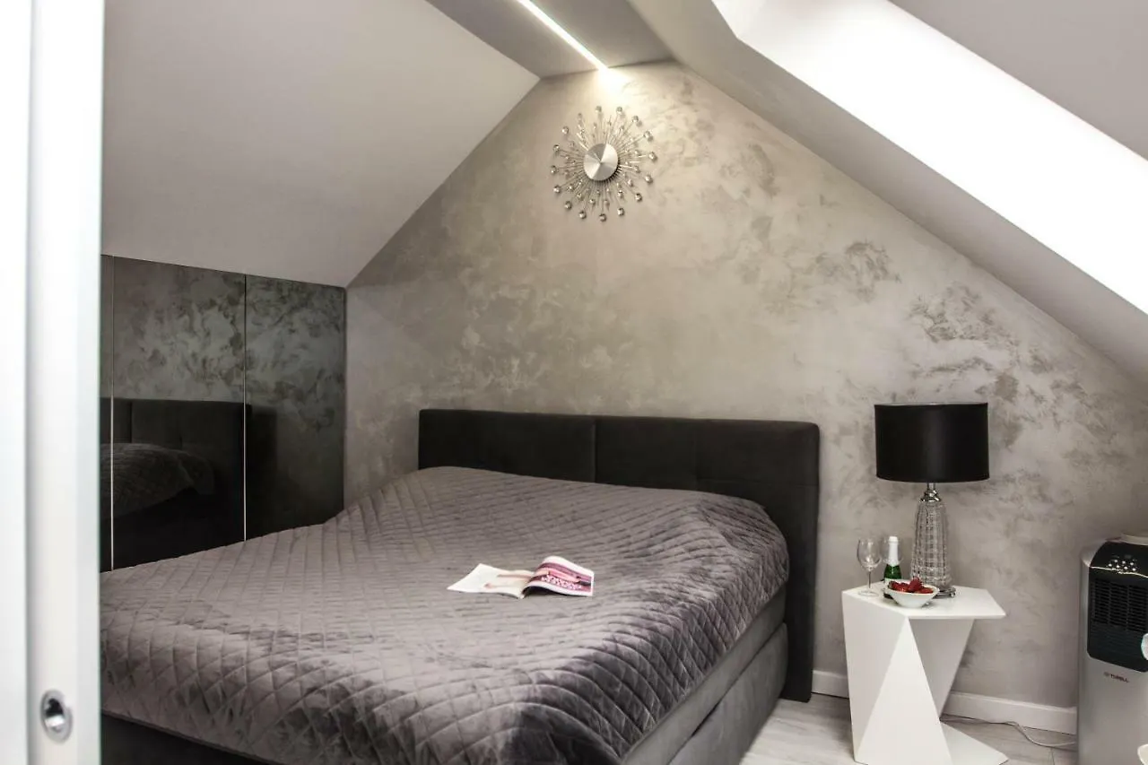 Apartament Mnw Warszawa 0*,